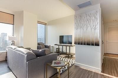 5th image of 428 Hill St #305