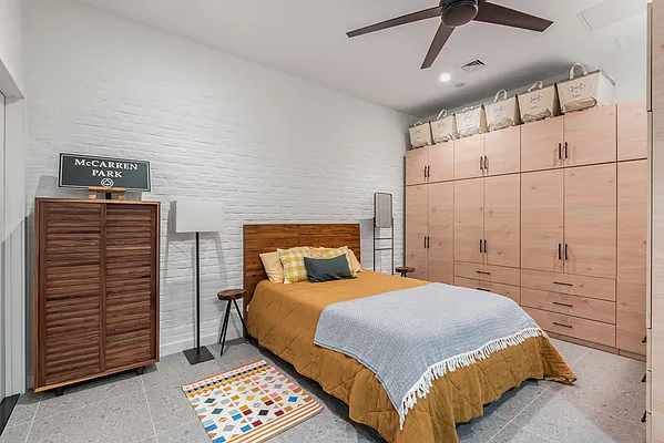 Rented by Corcoran | media 10