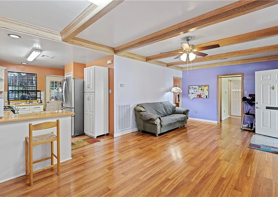 2nd image of 135 6th St
