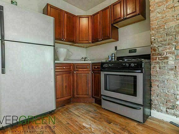 2nd image of 515 Lafayette Ave #F