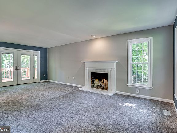 3rd image of 11610 Brookway Ct