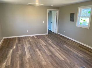 4502 E 28th St, White Cloud, MI 49349