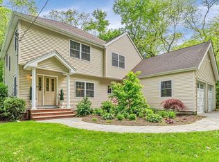 121 Shade St, Lexington, MA 02421