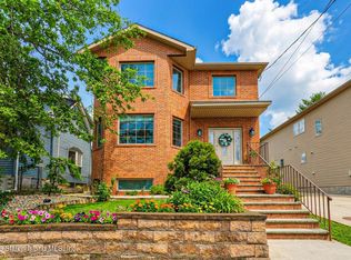 342 Manhattan St, Staten Island, NY 10307
