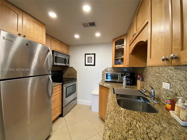 20505 E Country Club Dr #233 — Photo 6