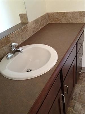 5th image of 917 SE 9th Dr APT 114