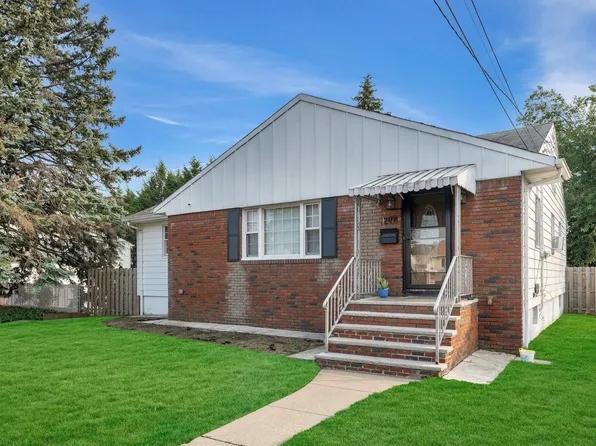 207 Maitland Ave, Paterson, NJ 07502