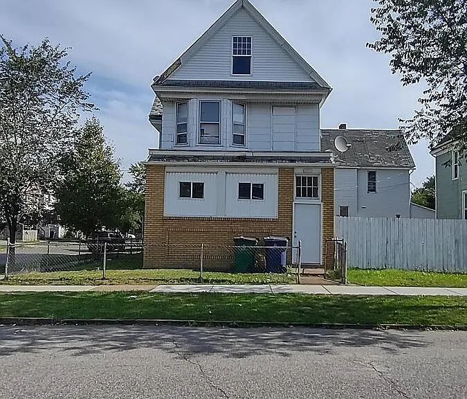 467 Fargo Ave #1 — Photo 7