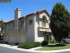Pleasanton 2BR 2BA, This spacious townhome features hardwood