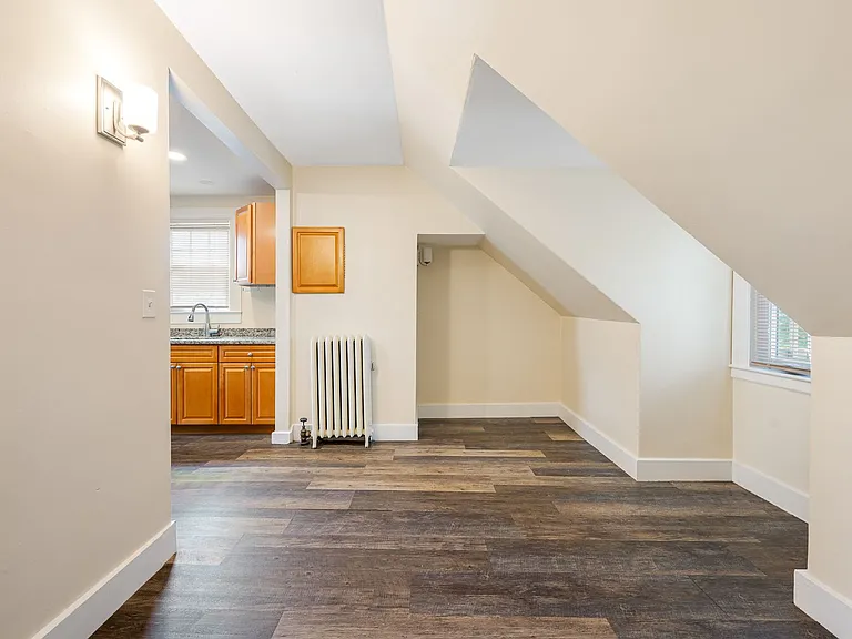 61 Cedar St — Photo 46