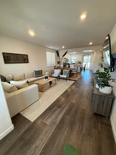 5033 Fitzwilliam St Photo 1