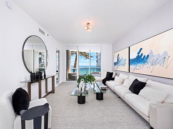 4th image of 15811 Collins Ave APT 506