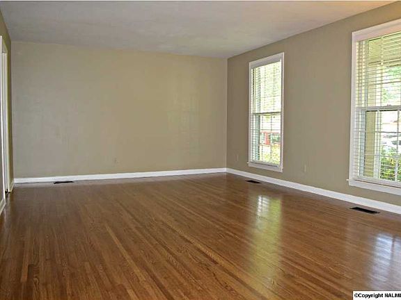 3rd image of 613 Harolds Dr NW