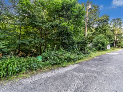 10 Railroad Avenue, East Hampton, CT, 06424