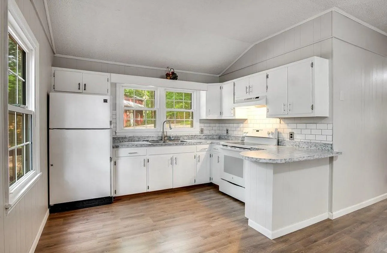 292 Indigo Ln — Photo 4
