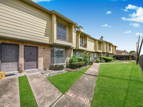 3rd image of 9350 Country Creek Dr APT 5