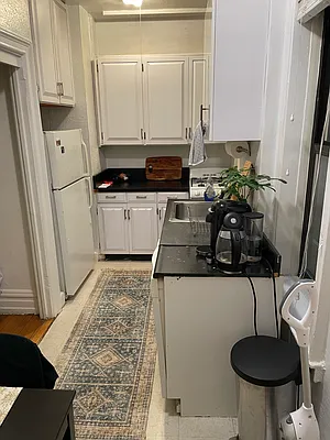 Rented by B Gans Management | media 14