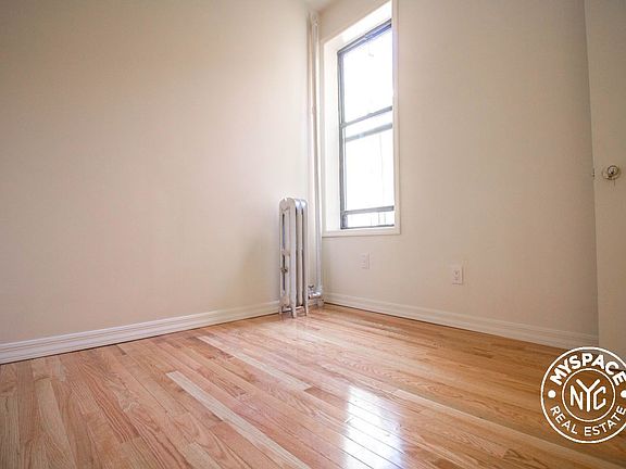 5th image of 801 Saint Johns Pl APT 3R