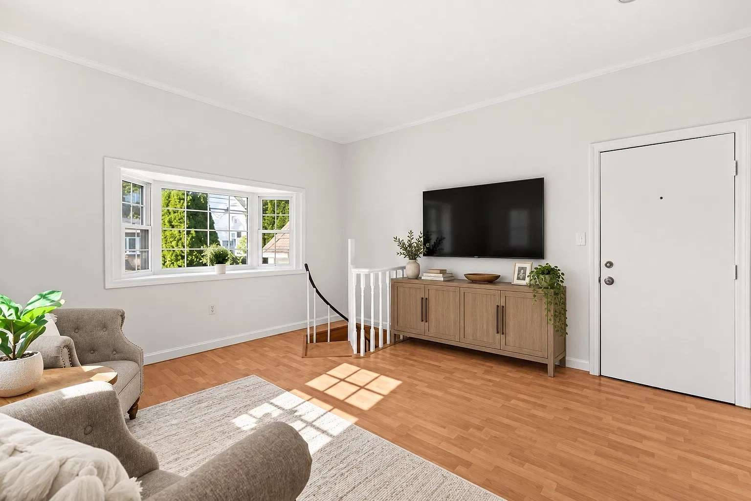 1 bed, 700 sqft, $2,100 — Photo 1