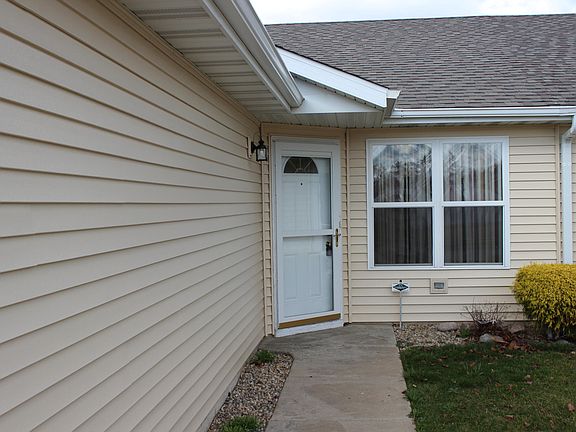 2nd image of 556 W 76th Ave