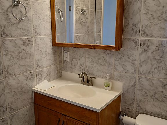 5th image of 4324 Itaska St