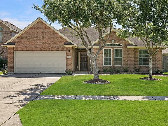 2nd image of 548 Green Cedar Dr