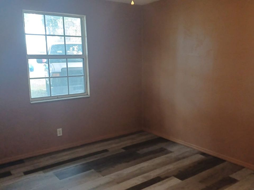 1st image of 4233 73rd St N