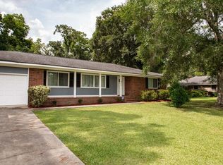 812 Orchard Ln, Waycross, GA 31501