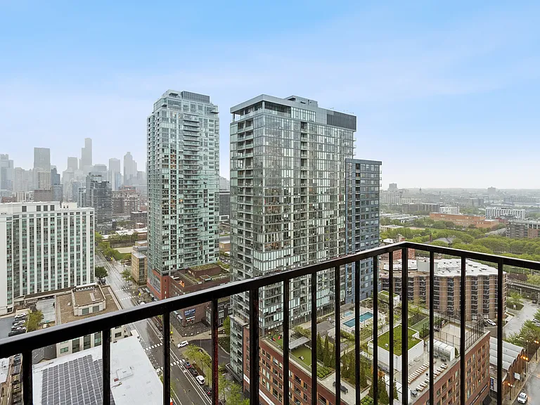 1212 N Lasalle St #2709 — Photo 2