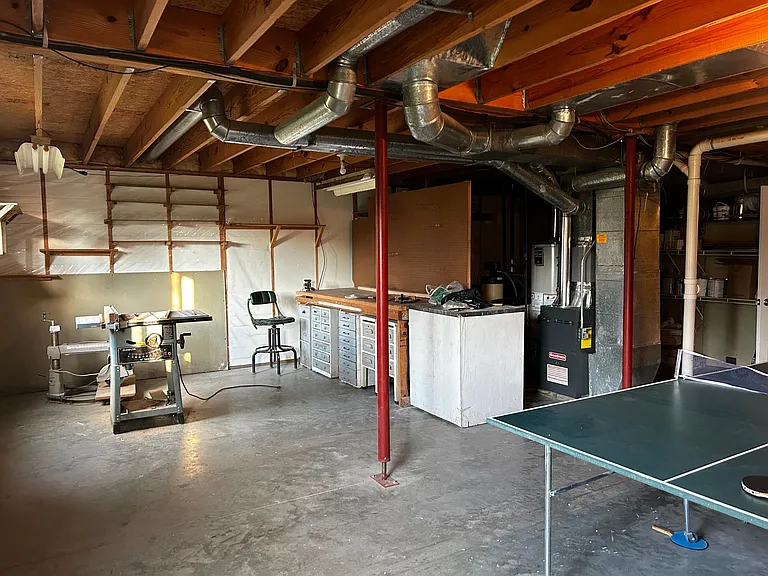 655 Grand Ct — Photo 20