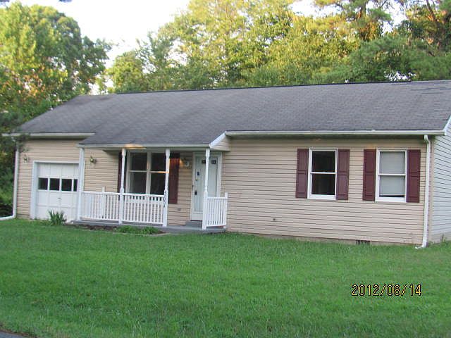 1st image of 40204 Bay Dr