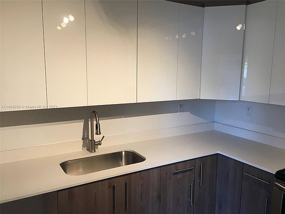 2nd image of 5031 Ponce De Leon Blvd #0