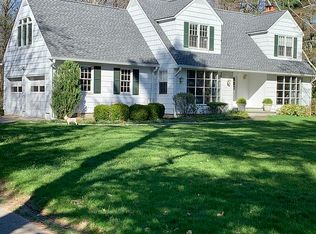 5 Meadow Rd, Darien, CT 06820