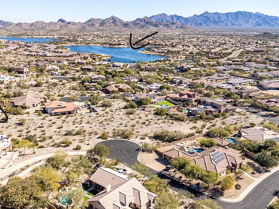 2nd image of 10817 S SUNSET Drive #32