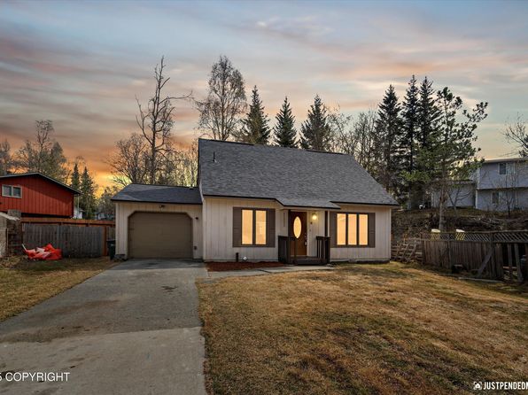 11295 Banff Springs Cir, Eagle River, AK 99577