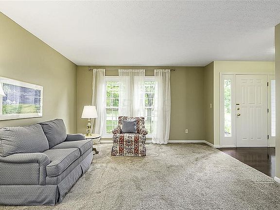 4th image of 1015 McCarron Ct