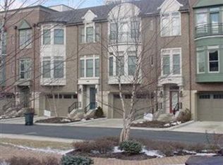 308 Halstead Ln, Westlake, OH 44145