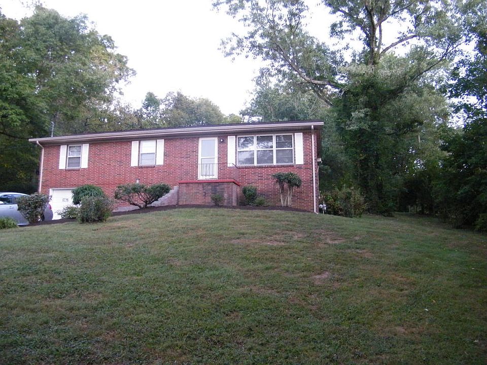 1st image of 2306 Maple Dr