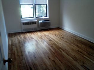 8625 Ava Pl, Jamaica, NY 11432