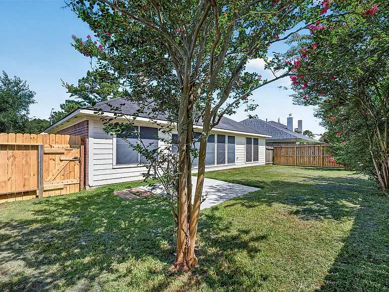 2902 Burgess Hill Ct — Photo 40
