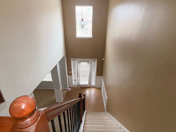 2nd image of 620 Superior Way