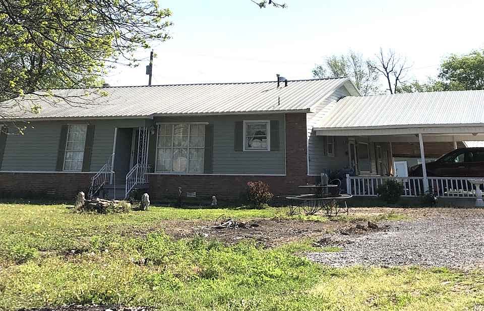 1st image of 1718 S Main St