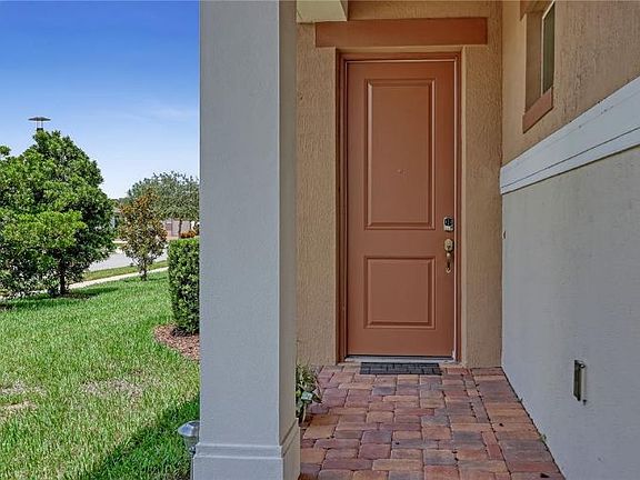 5th image of 4901 W Fountainwood Dr