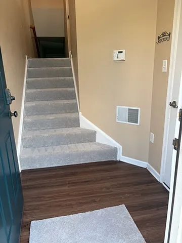 Main entrance - 300 Broadstone Dr