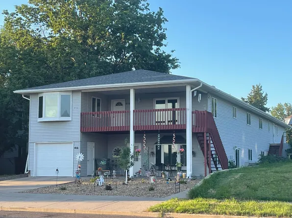 418 W Pleasant Dr, Pierre, SD 57501