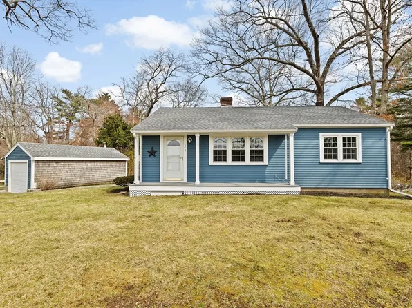 142 Old Oaken Bucket Rd, Scituate, MA 02066