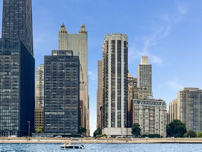 990 N Lake Shore Dr APT 25A, Chicago, IL, 60611