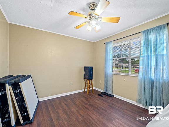 5th image of 19183 E Silverhill Ave