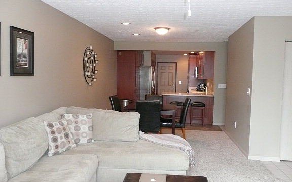 4th image of 623 Hampton Woods Dr