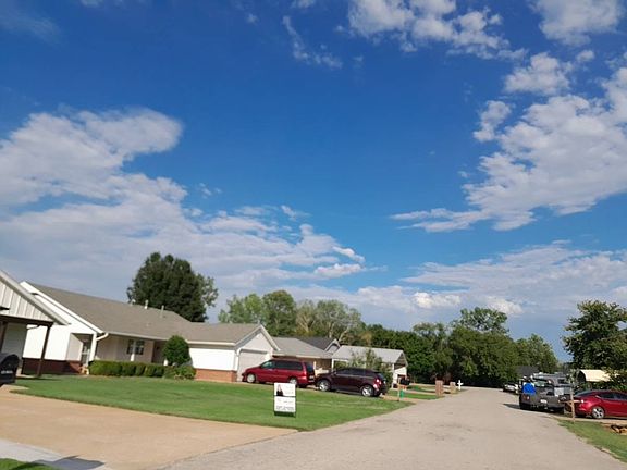 4th image of 9512 E Sprucewood Dr